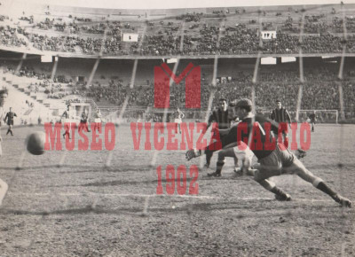 28-4-1958 Inter-L.R. Vicenza 1-0
